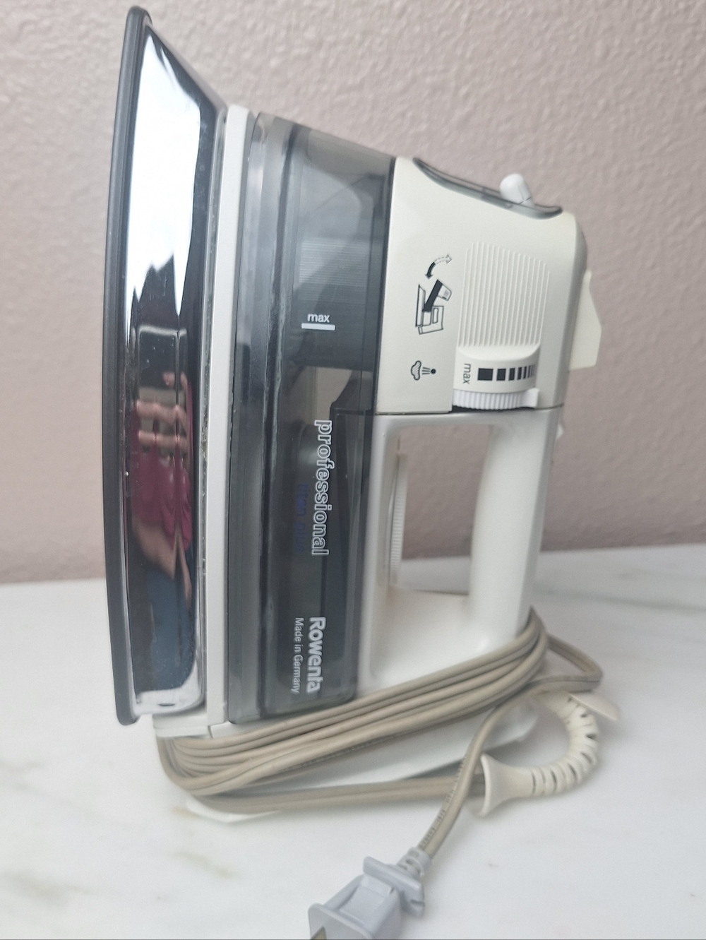 Rowenta Professional Steam Iron Model Titan Plus Removable Water Tank, Works